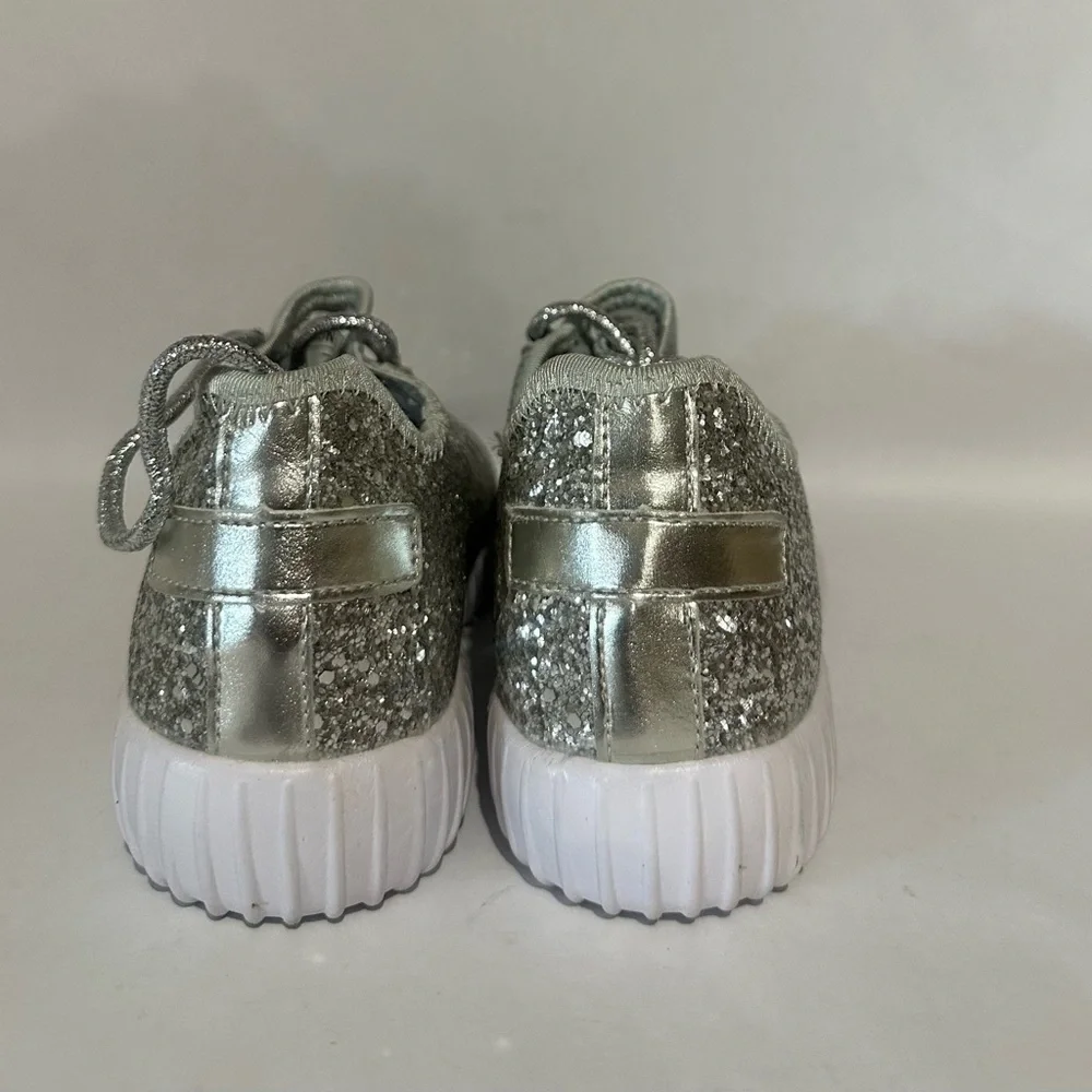 Her Style Sparkly Silver Women’s Shoes